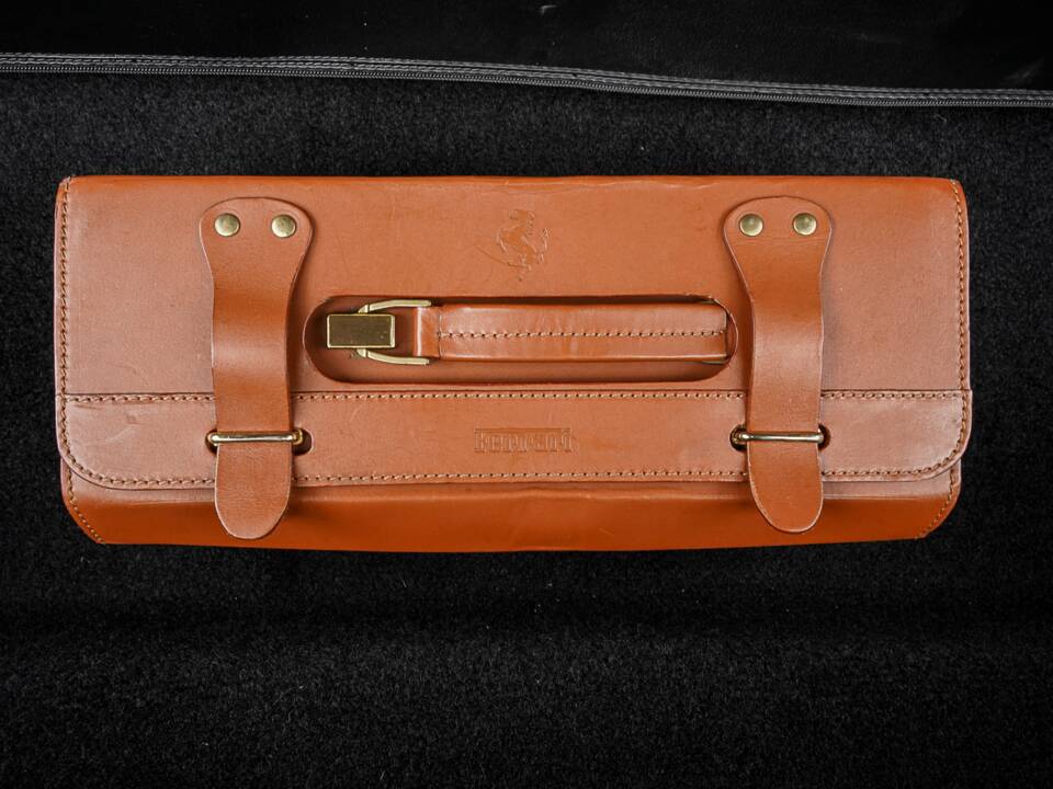 Image 24/30 of Ferrari 328 GTS (1989)