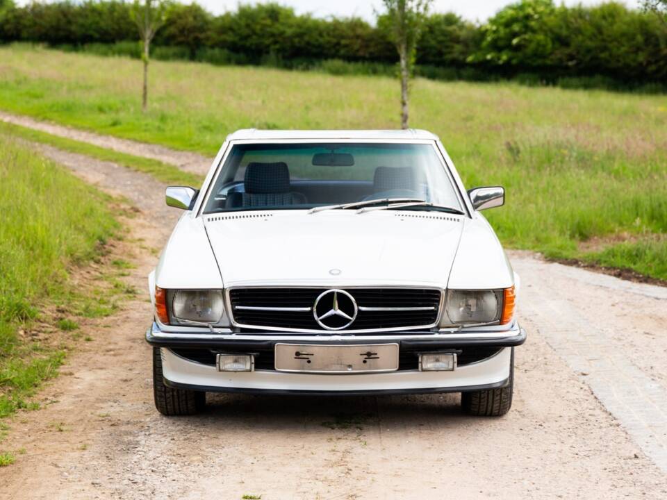 Bild 6/50 von Mercedes-Benz 560 SL (1986)