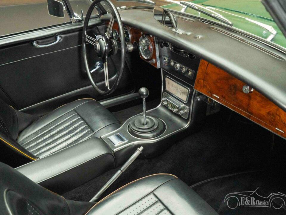 Imagen 10/19 de Austin-Healey 3000 Mk III (BJ8) (1965)