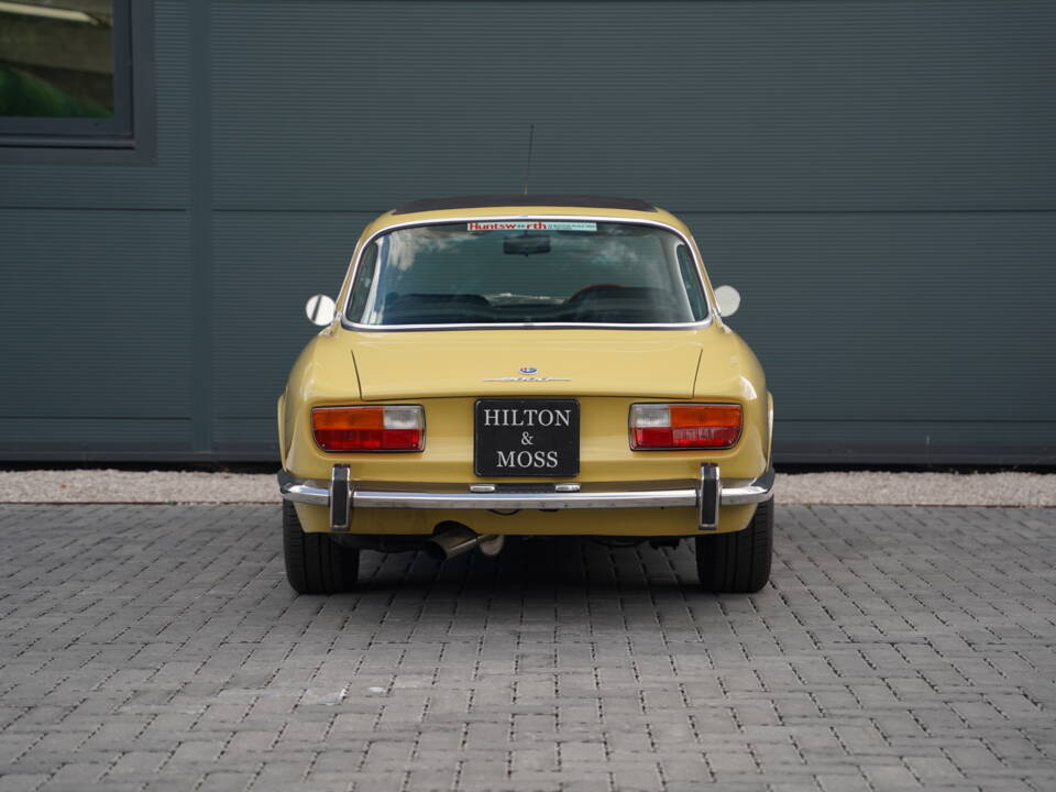 Bild 8/50 von Alfa Romeo 2000 GT Veloce (1975)