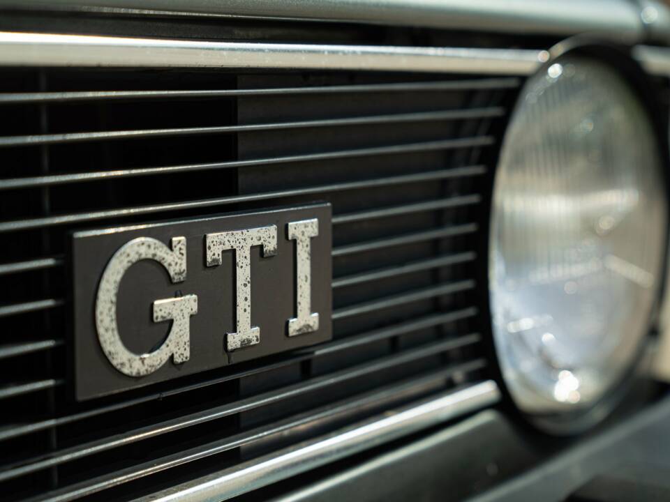 Image 19/50 of Volkswagen Golf I Cabrio GLi 1.8 (1983)