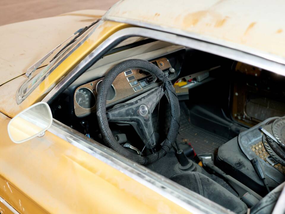 Image 16/37 of Ford Capri I  1600 (1971)