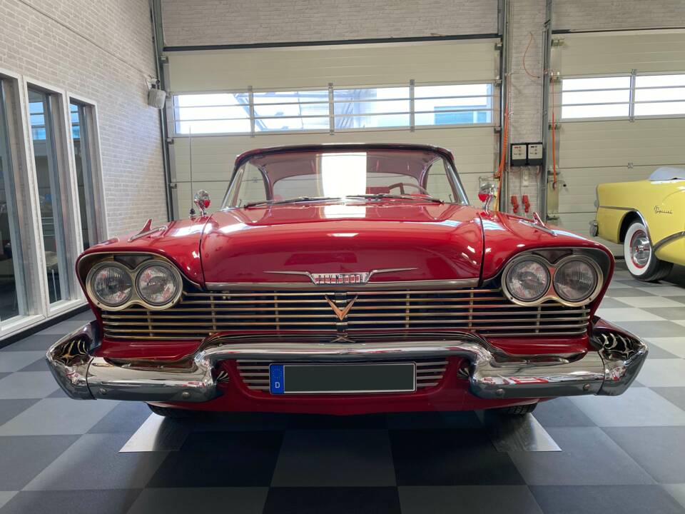 Image 3/8 of Plymouth Sport Fury (1958)