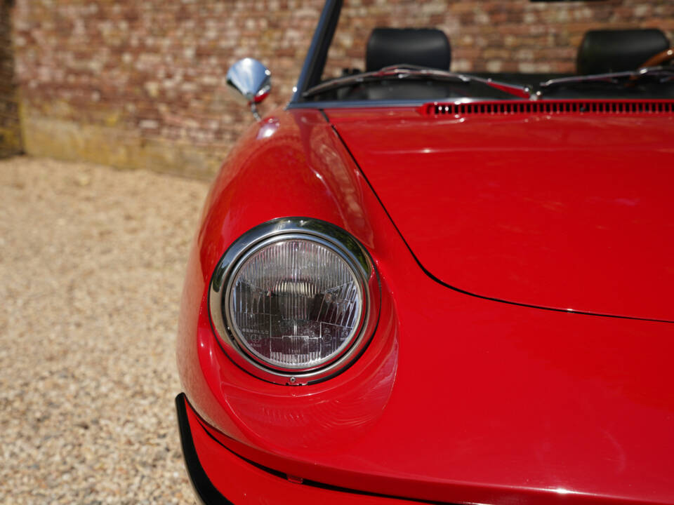 Image 32/50 of Alfa Romeo 2.0 Spider (1990)