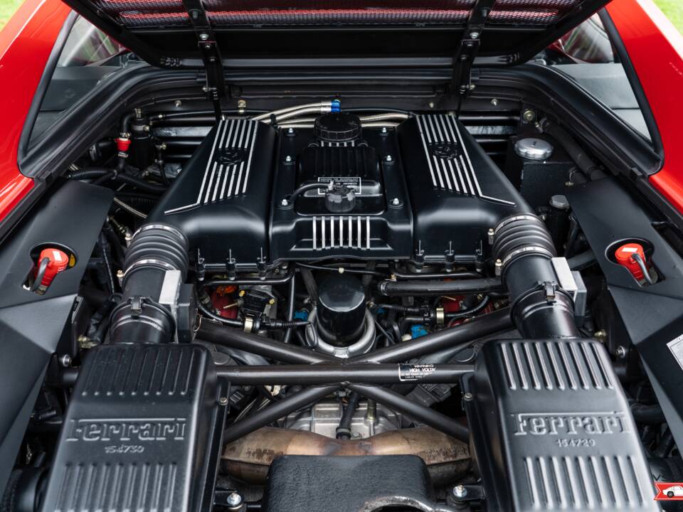 Bild 24/53 von Ferrari F 355 Berlinetta (1996)