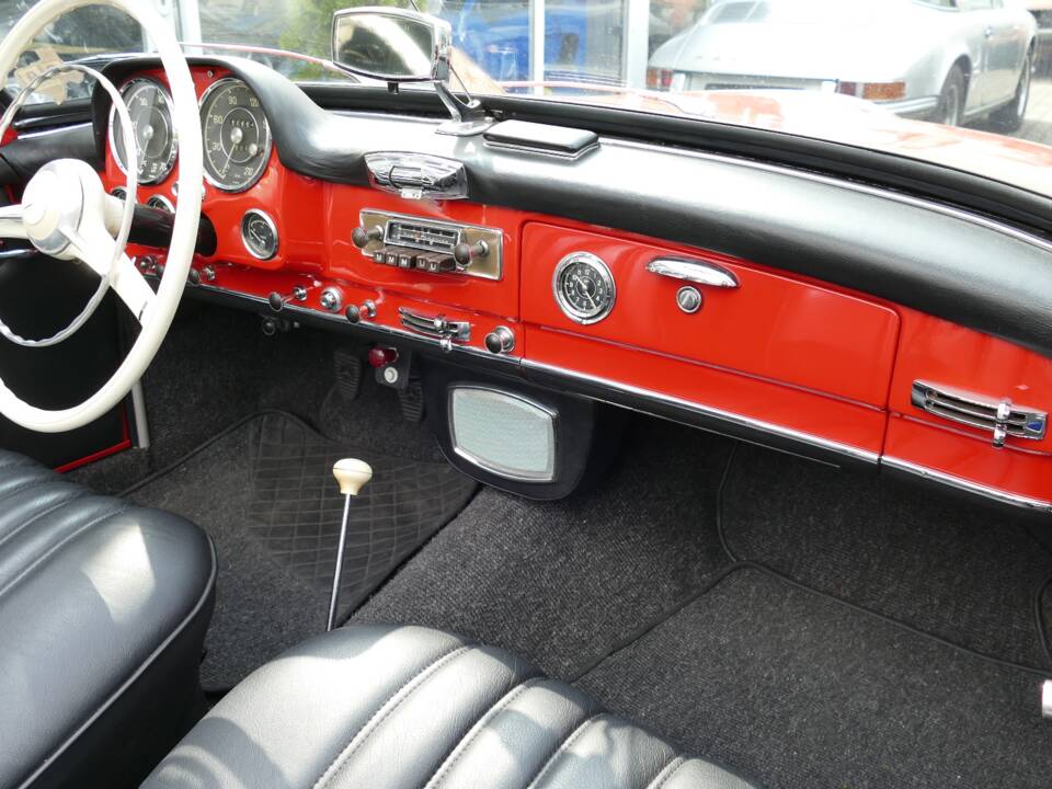 Image 17/23 of Mercedes-Benz 190 SL (1958)