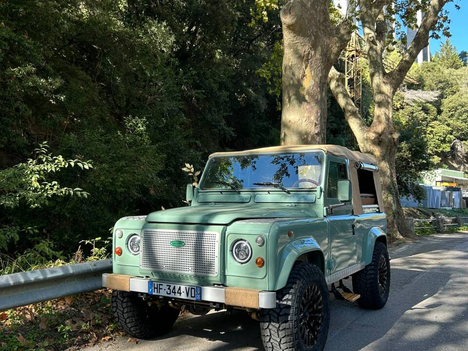 Image 72/72 of Land Rover 90 (1987)