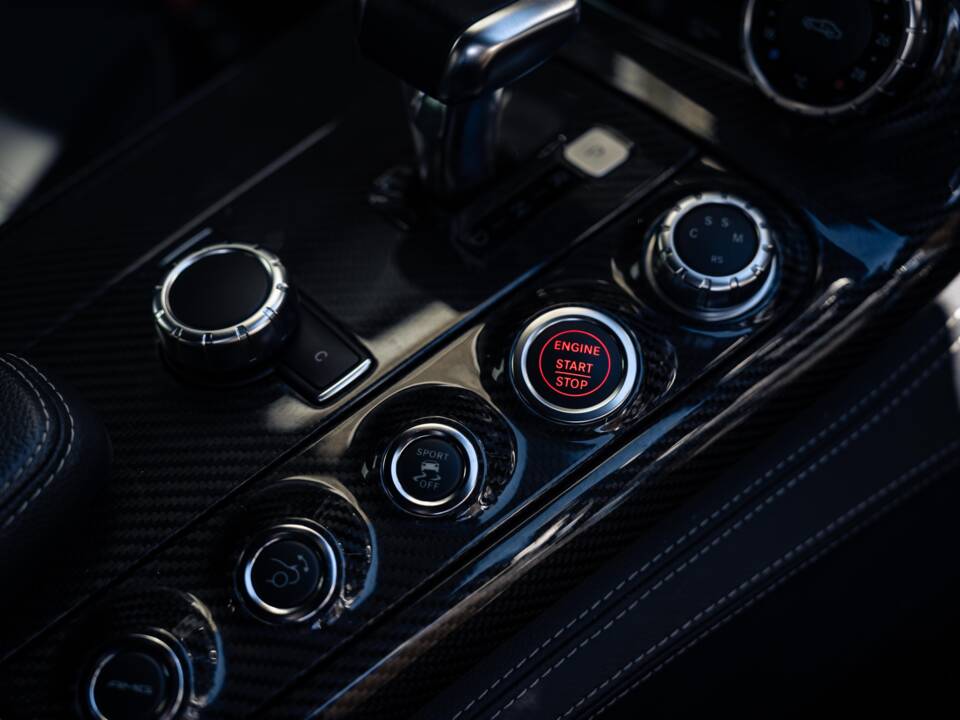 Bild 26/38 von Mercedes-Benz SLS AMG (2011)