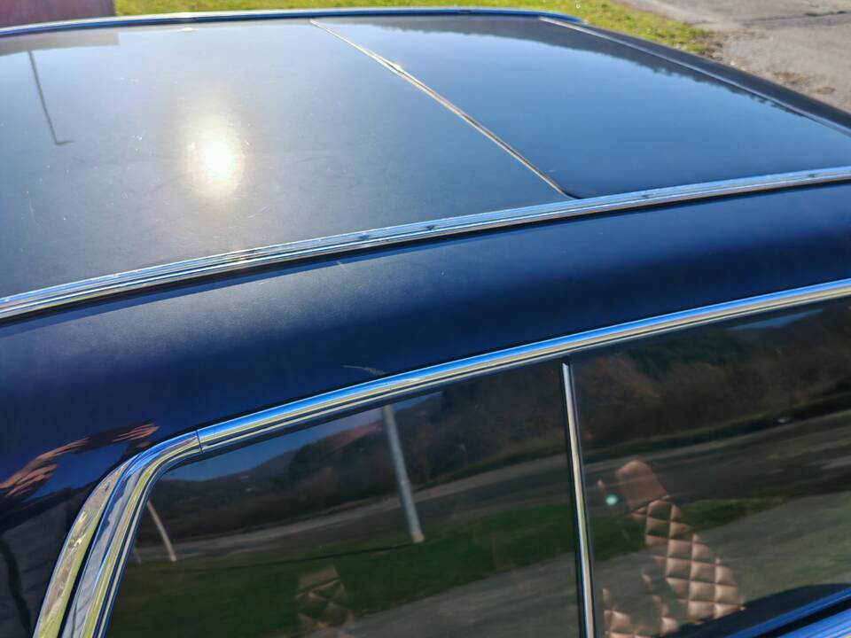 Bild 28/42 von Mercedes-Benz 250 C (1970)