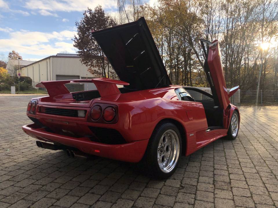 Imagen 5/43 de Lamborghini Diablo VT (1994)