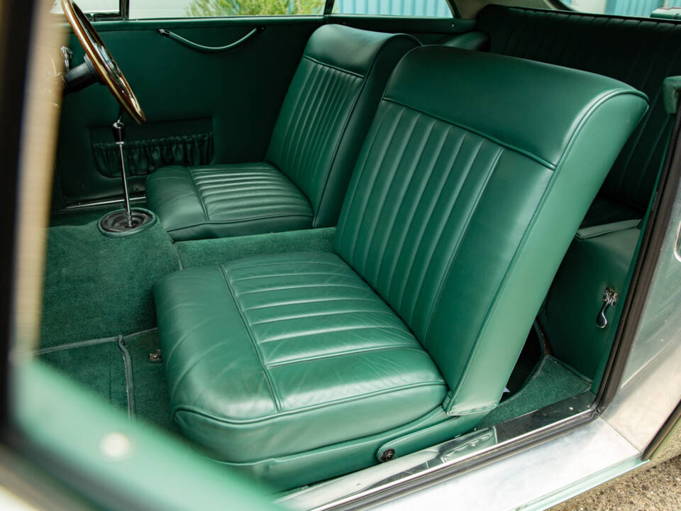 Immagine 10/50 di Aston Martin DB 4 Prototype (1957)