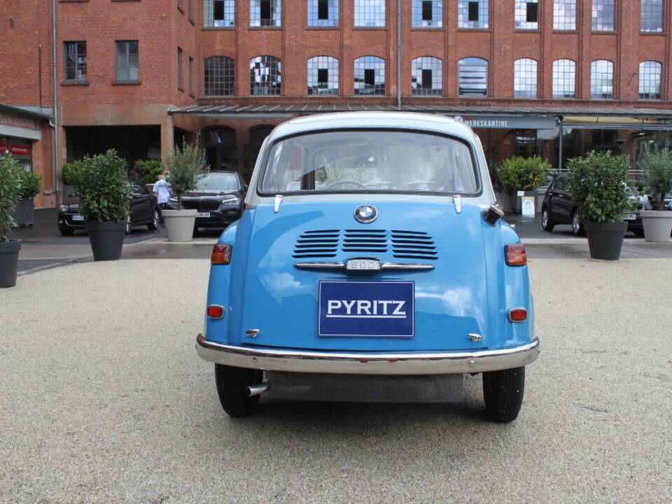 Image 16/17 of BMW 600 (1959)