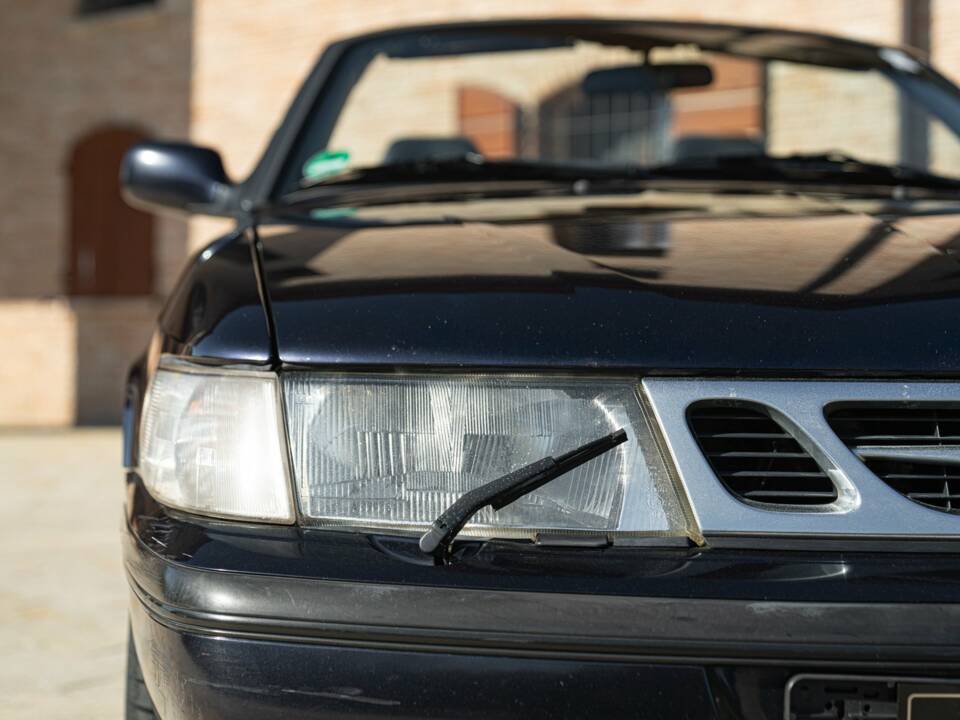 Bild 13/50 von Saab 900 2.0i (1997)