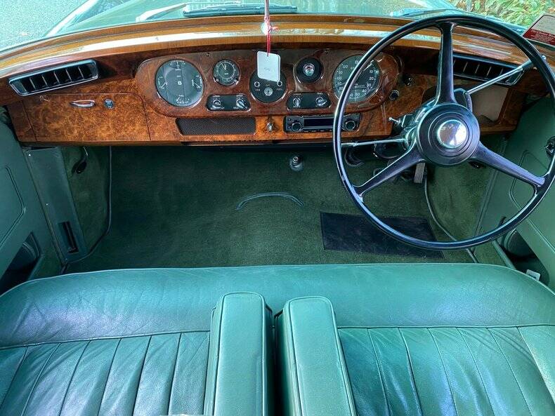 Bild 21/50 von Bentley S 2 (1959)