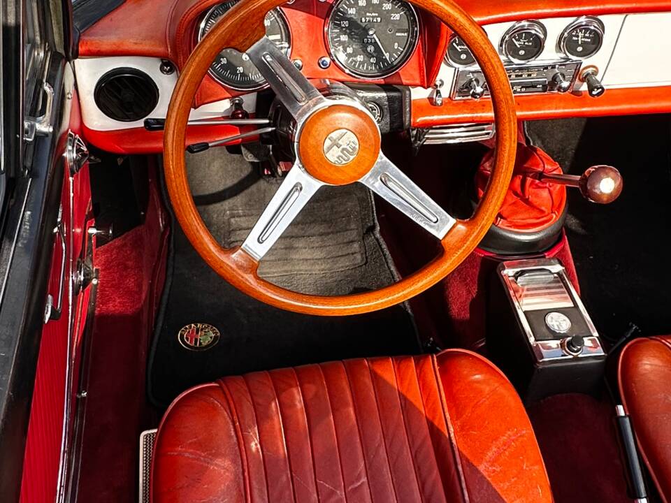 Afbeelding 14/19 van Alfa Romeo 1750 Spider (1969)