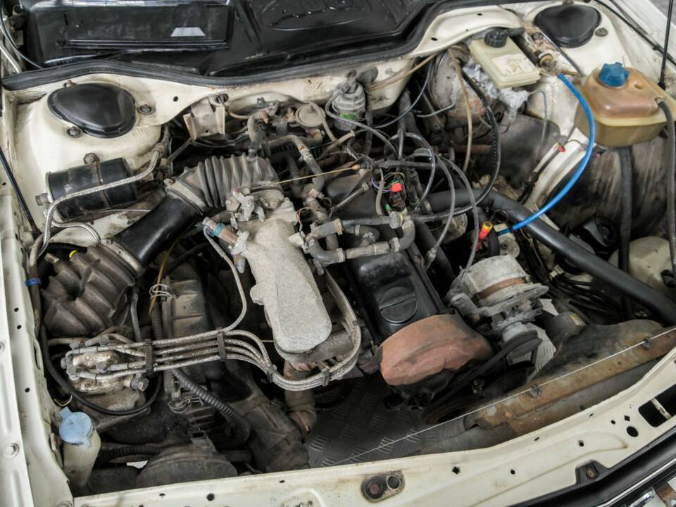 Image 40/50 of Audi 100 - 1.8 (1987)