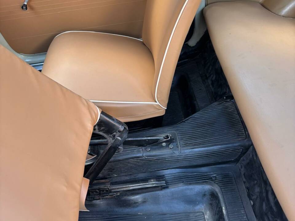 Image 15/25 of FIAT 500 F (1967)