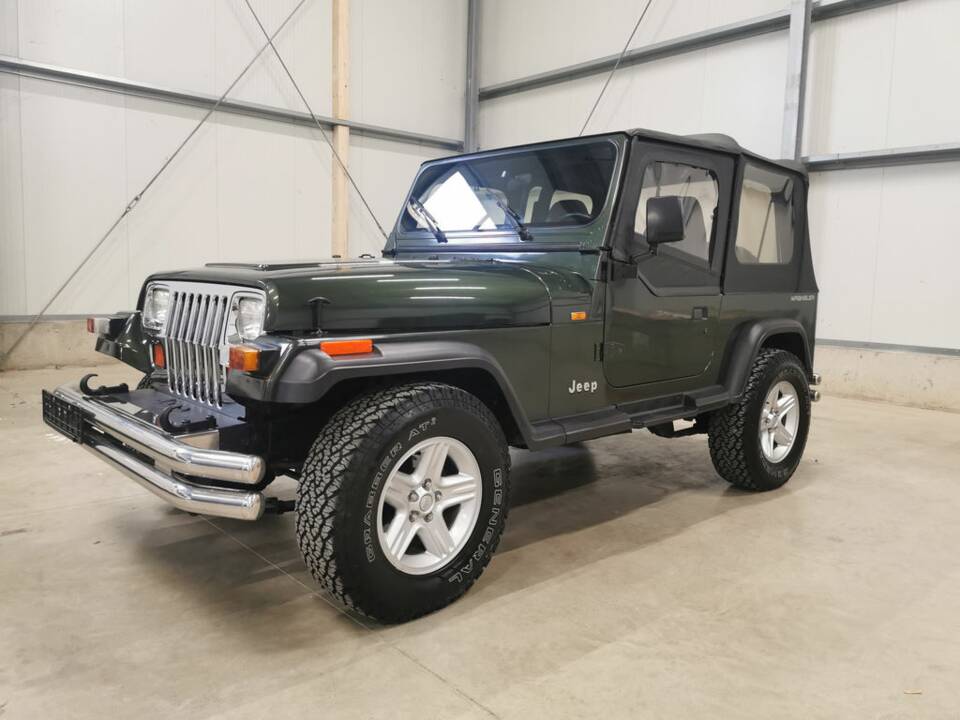 Bild 4/8 von Jeep Wrangler Sport 2.5 (1996)