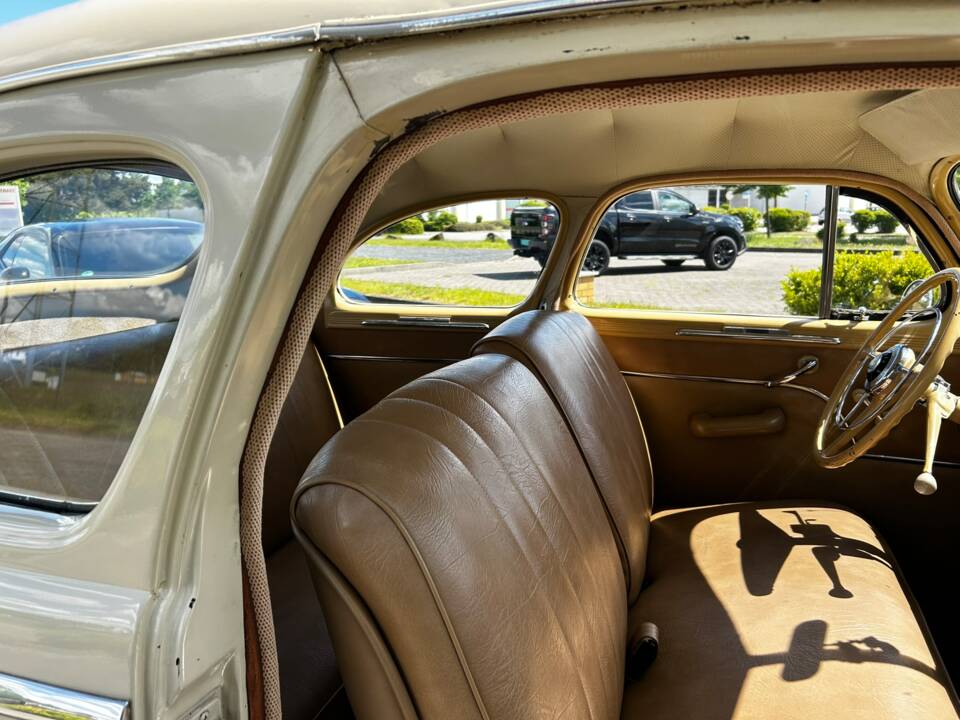 Bild 76/78 von Plymouth Special Deluxe (1948)