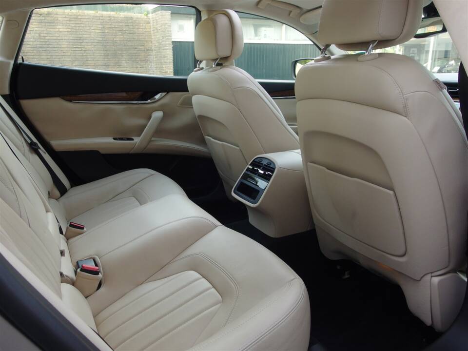 Image 72/98 of Maserati Quattroporte GTS (2015)