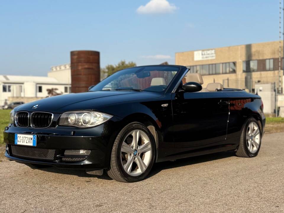 Image 3/37 de BMW 125i (2009)