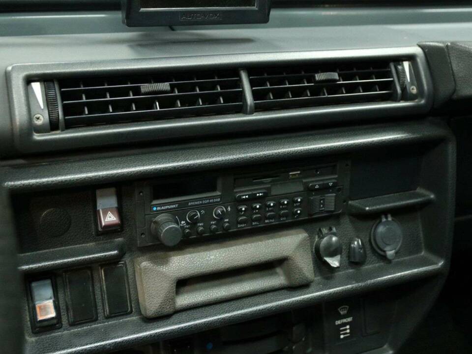 Image 19/50 of Mercedes-Benz G 230 (1993)