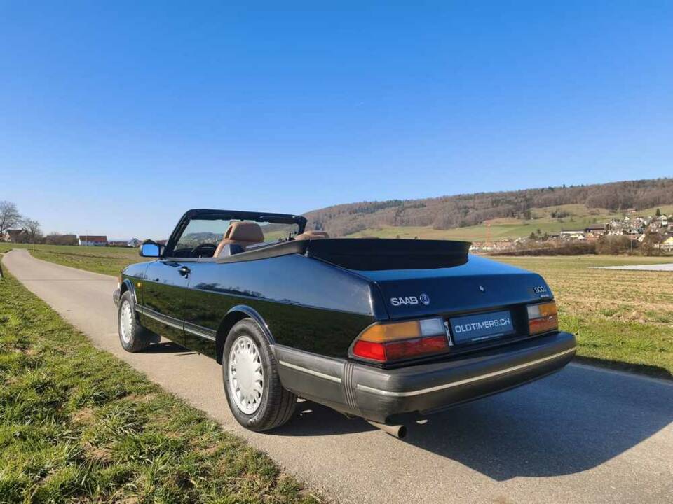 Imagen 2/24 de Saab 900 2.1 i 16V (1991)