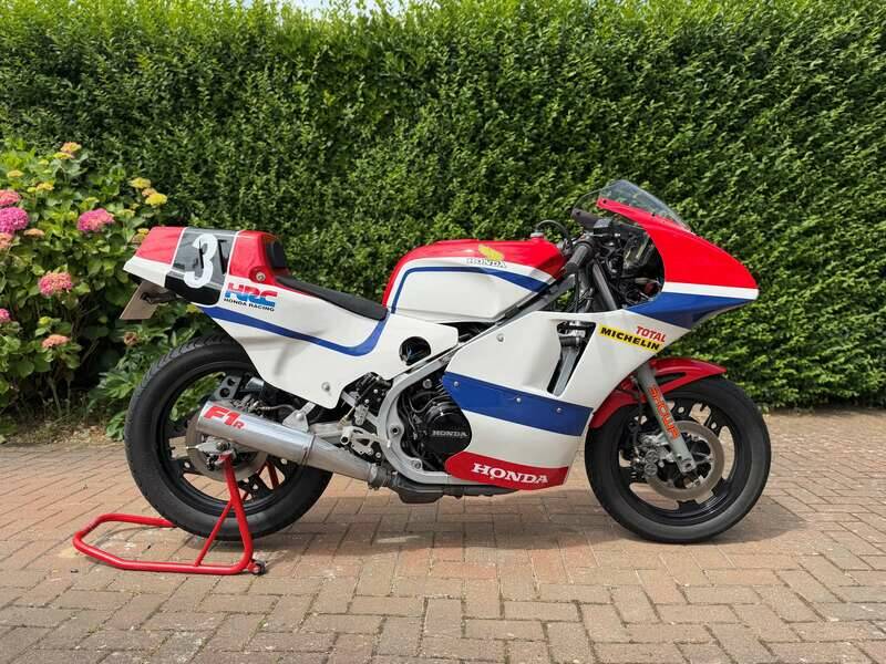 Immagine 1/46 di Honda VF 500 F (1986)