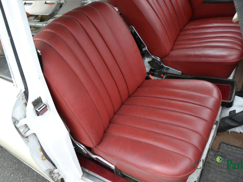 Bild 25/47 von Mercedes-Benz 190 Db (1963)