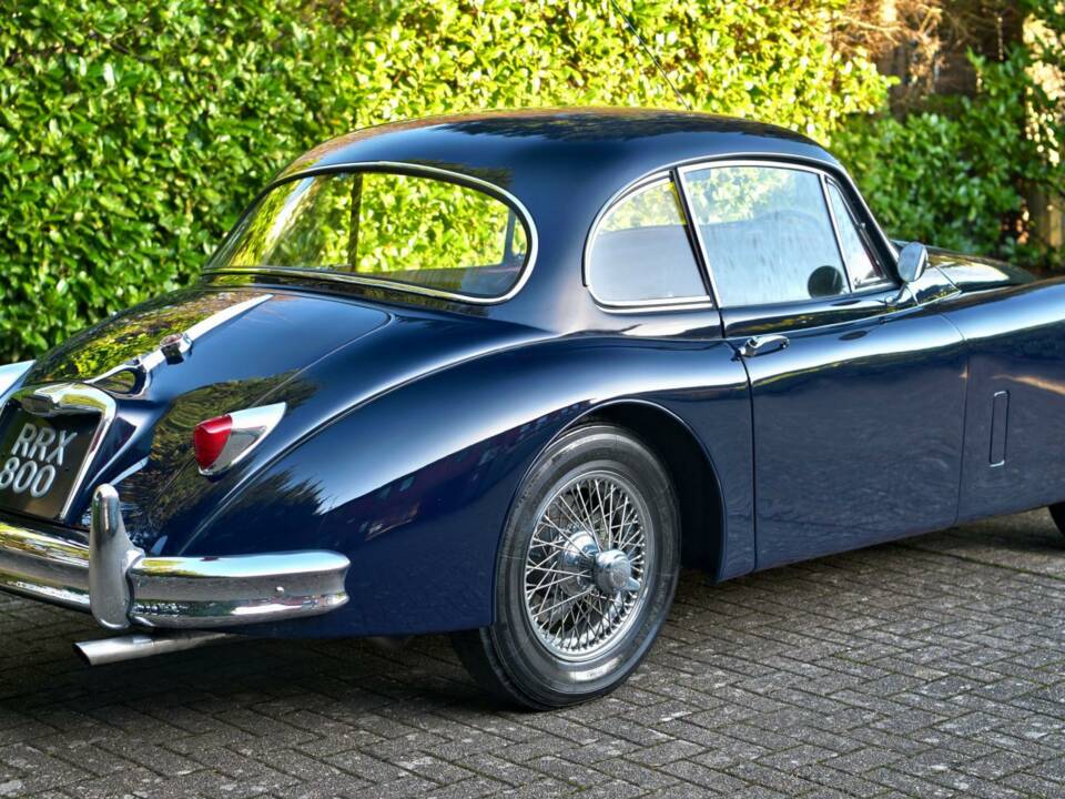 Image 8/50 of Jaguar XK 150 FHC (1959)
