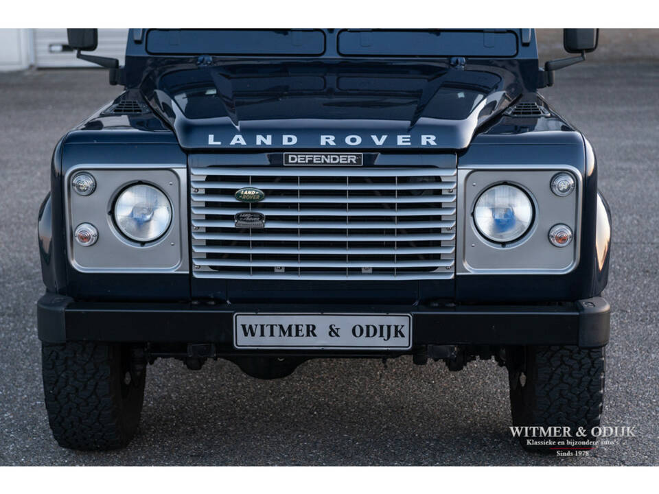 Image 14/25 de Land Rover Defender 90 (1996)