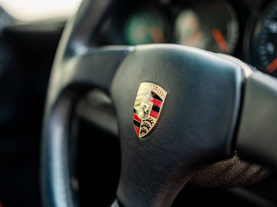 Image 44/45 de Porsche 911 Carrera RS (1990)