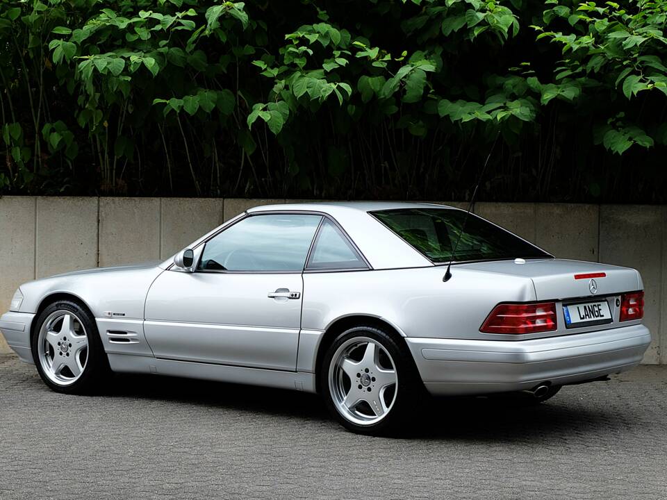 Imagen 10/13 de Mercedes-Benz SL 320 &quot;Final Edition&quot; (2001)