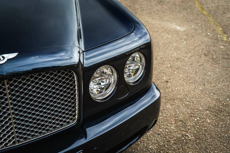 Image 28/47 of Bentley Arnage T (2005)