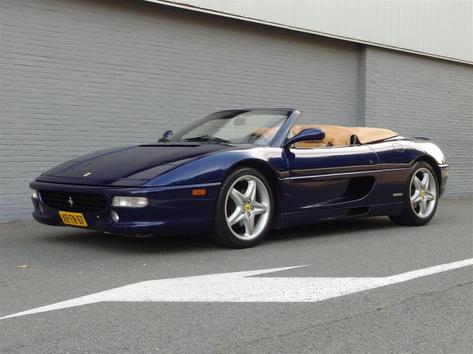 Afbeelding 19/100 van Ferrari F 355 Spider (1997)