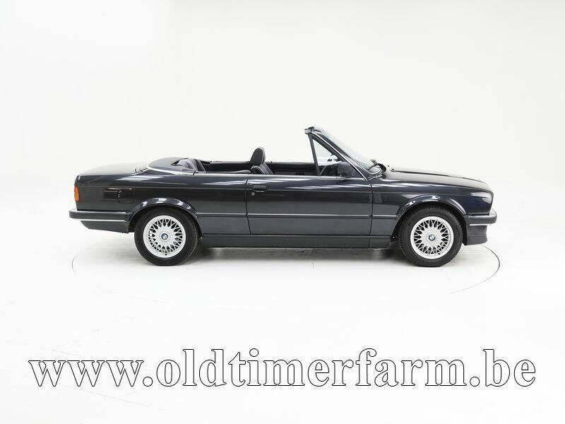 Image 9/15 de BMW 320i (1989)