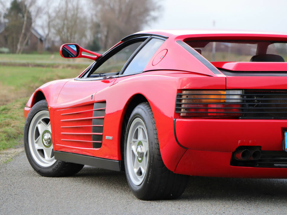 Image 38/50 of Ferrari Testarossa (1985)