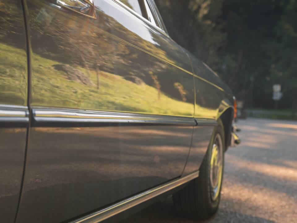 Bild 78/105 von Mercedes-Benz 280 S (1972)