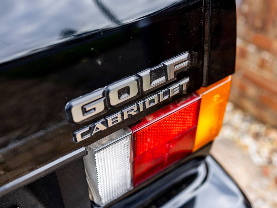 Afbeelding 25/46 van Volkswagen Golf I GTI 1.6 (1993)