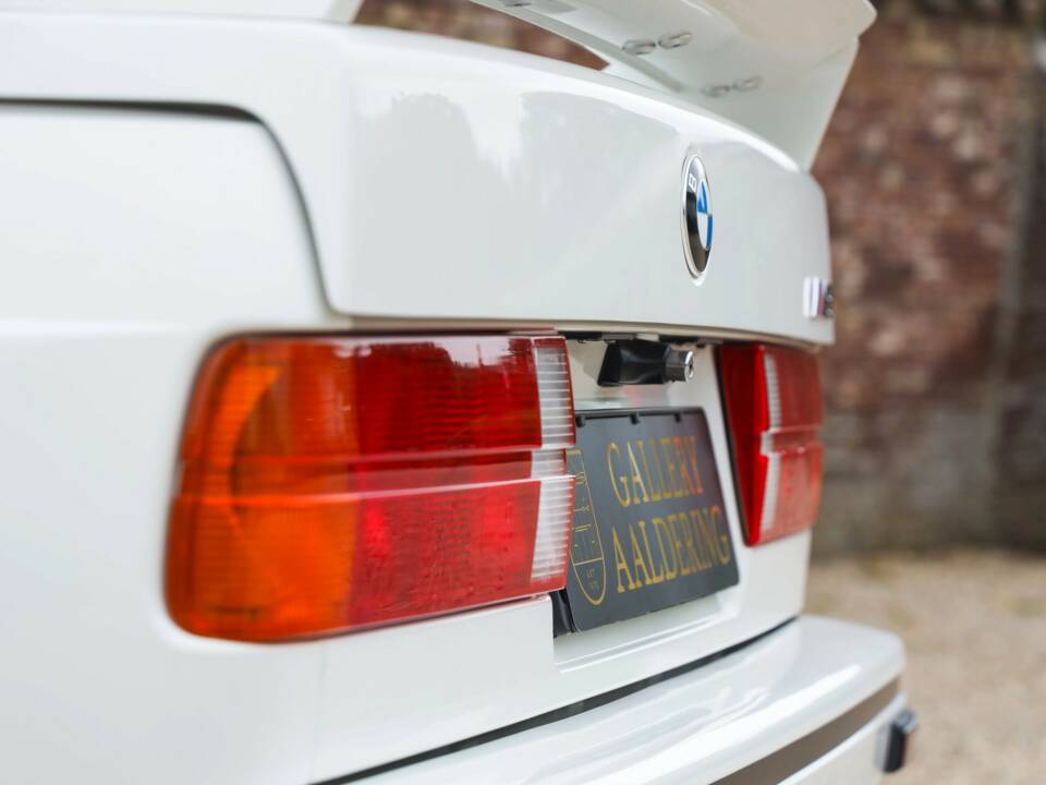 Image 50/50 of BMW M3 (1990)