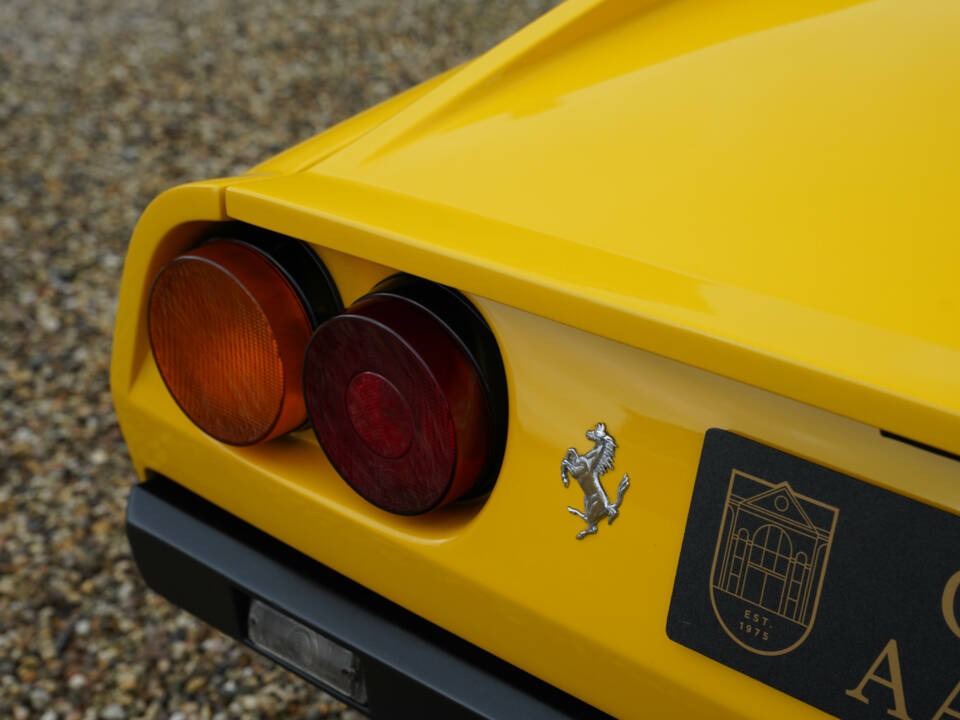 Immagine 22/50 di Ferrari 308 GTB (1976)