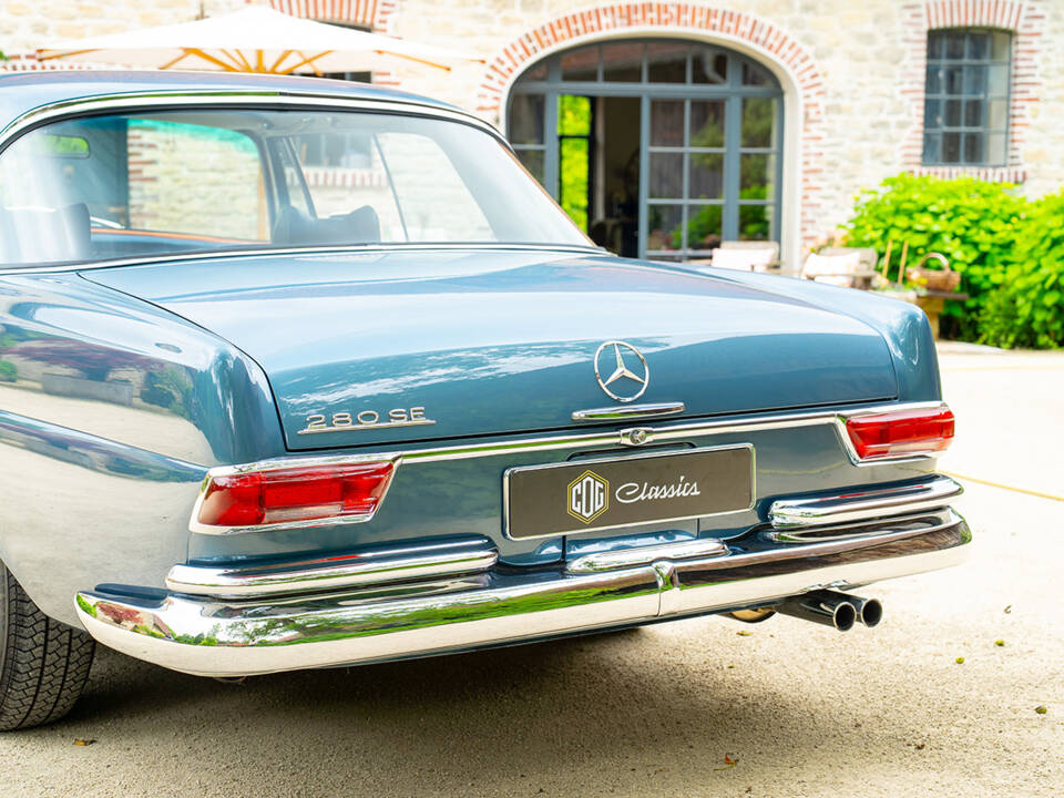 Image 10/48 of Mercedes-Benz 280 SE (1969)