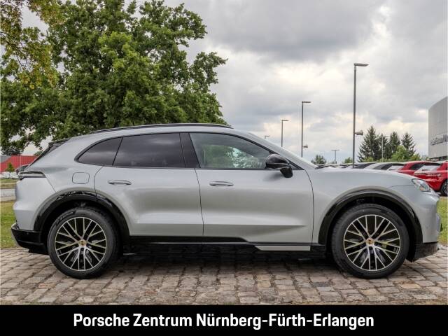 Image 6/50 of Porsche Cayenne S Electric (2026)