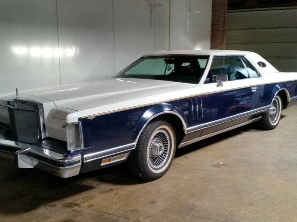 Bild 4/24 von Lincoln Continental Mark V (1979)