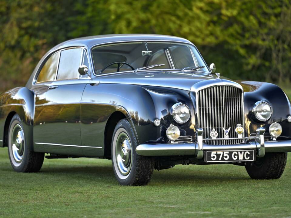 Immagine 4/50 di Bentley S 1 Continental (1955)