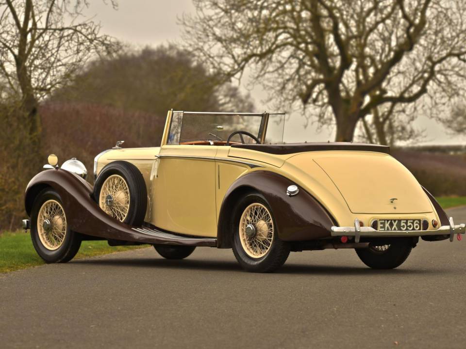 Image 15/50 of Bentley 4 1&#x2F;4 Liter (1938)