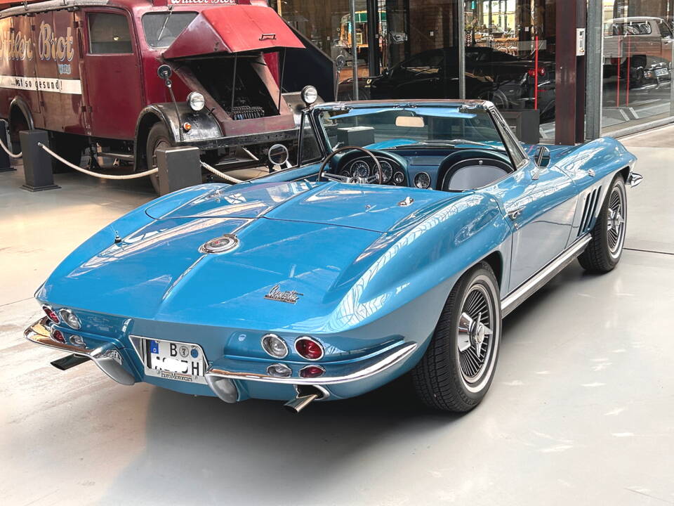 Image 9/41 of Chevrolet Corvette Sting Ray Convertible (1966)