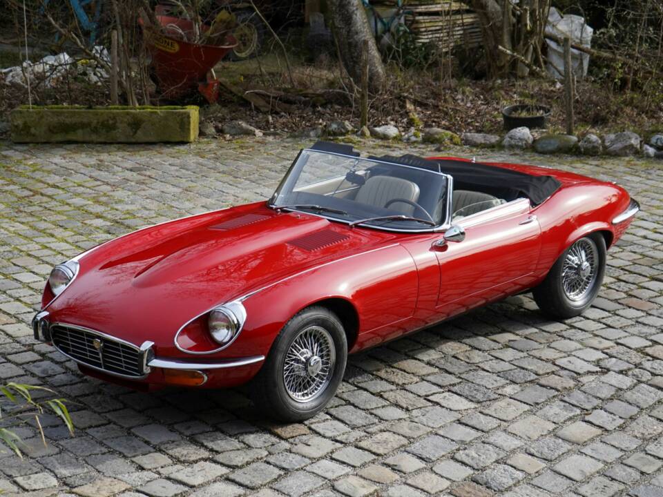 Bild 1/12 von Jaguar E-Type V12 (1972)