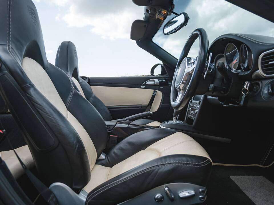 Bild 50/50 von Porsche 911 Turbo S (2011)