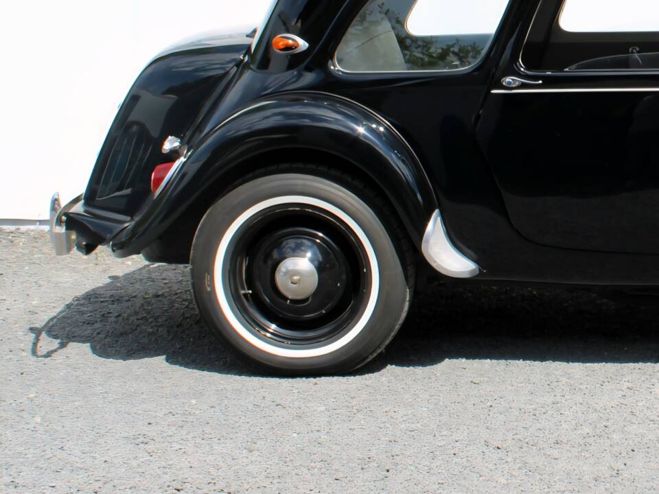 Image 22/50 of Citroën Traction Avant 11 Familiale (1955)